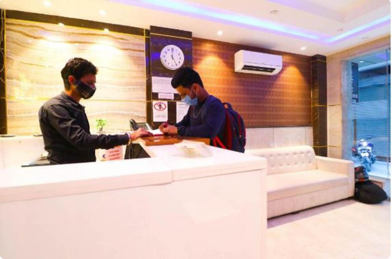 Wowstops-Clark Near Delhi Airport Hotell New Delhi Exteriör bild